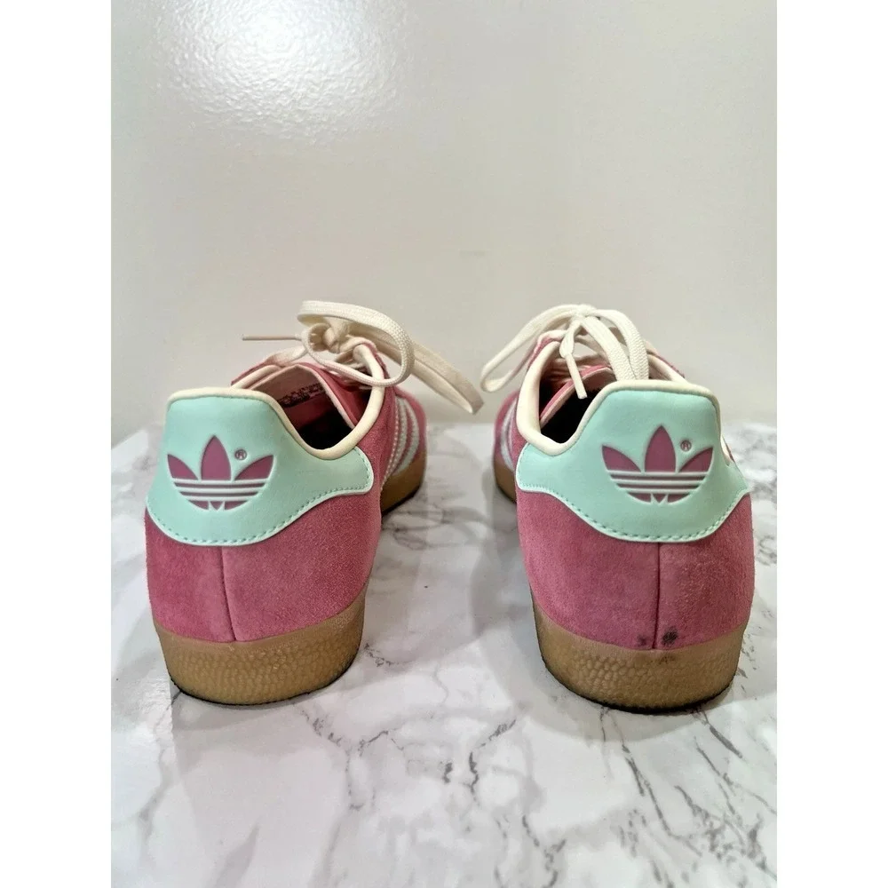 Adidas Womens Suede Gazelles Sneakers Shoes 6 Y2K Classic Streetwear Sporty Pink